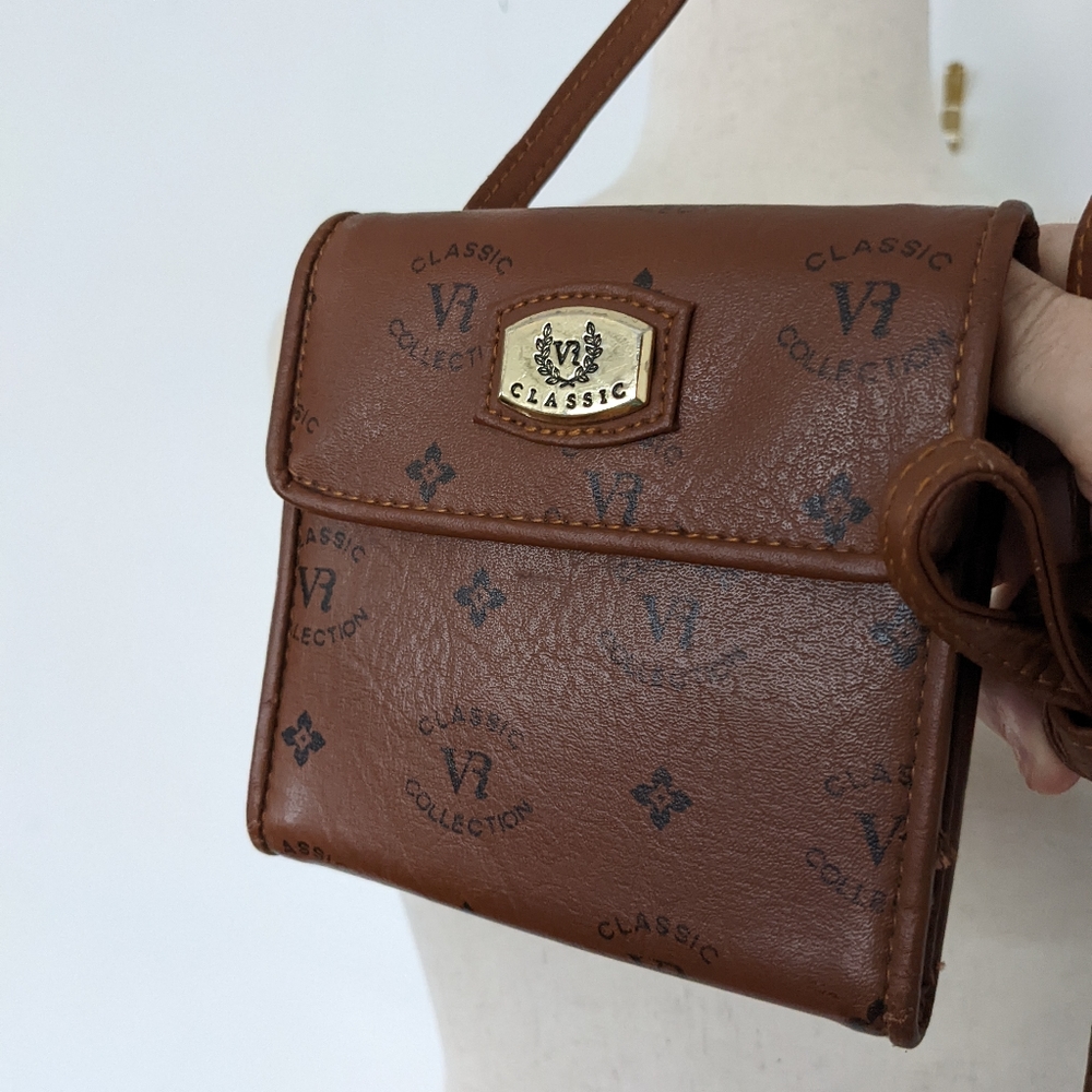 Purse Wallet with Detachable Strap